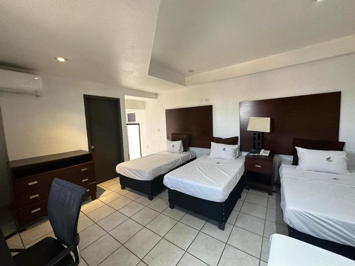 Hotel Don Quijote مكسيكالي المظهر الخارجي الصورة