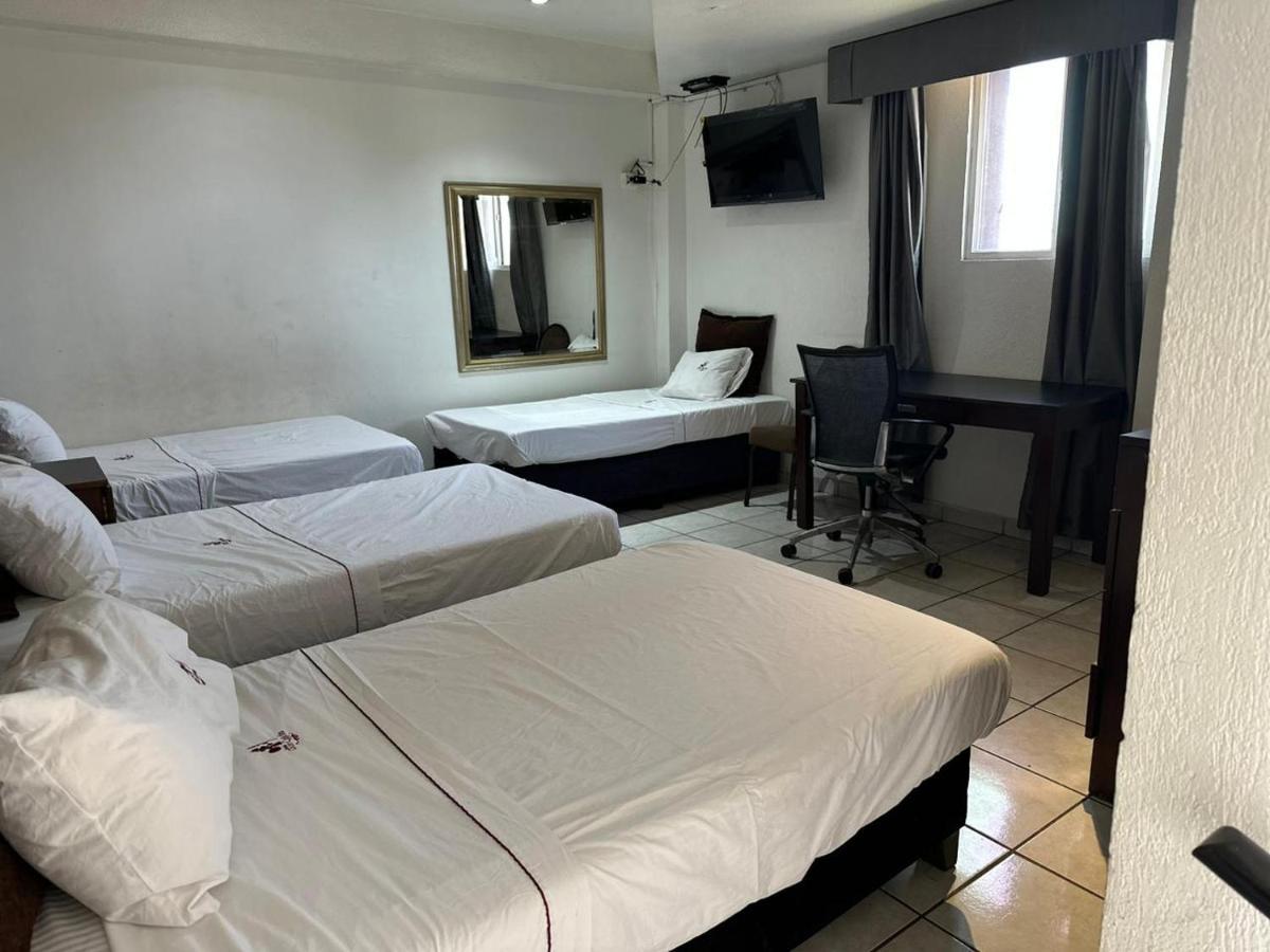 Hotel Don Quijote مكسيكالي المظهر الخارجي الصورة