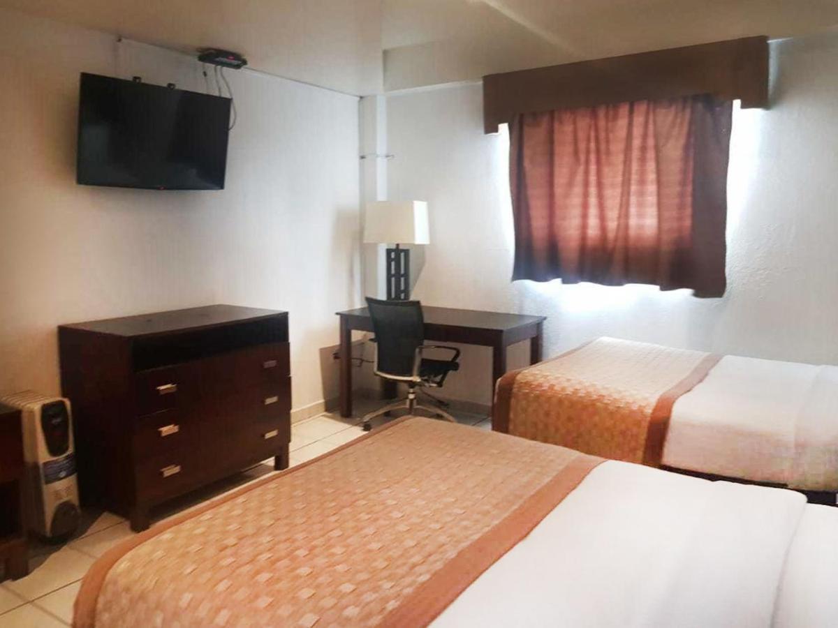 Hotel Don Quijote مكسيكالي المظهر الخارجي الصورة