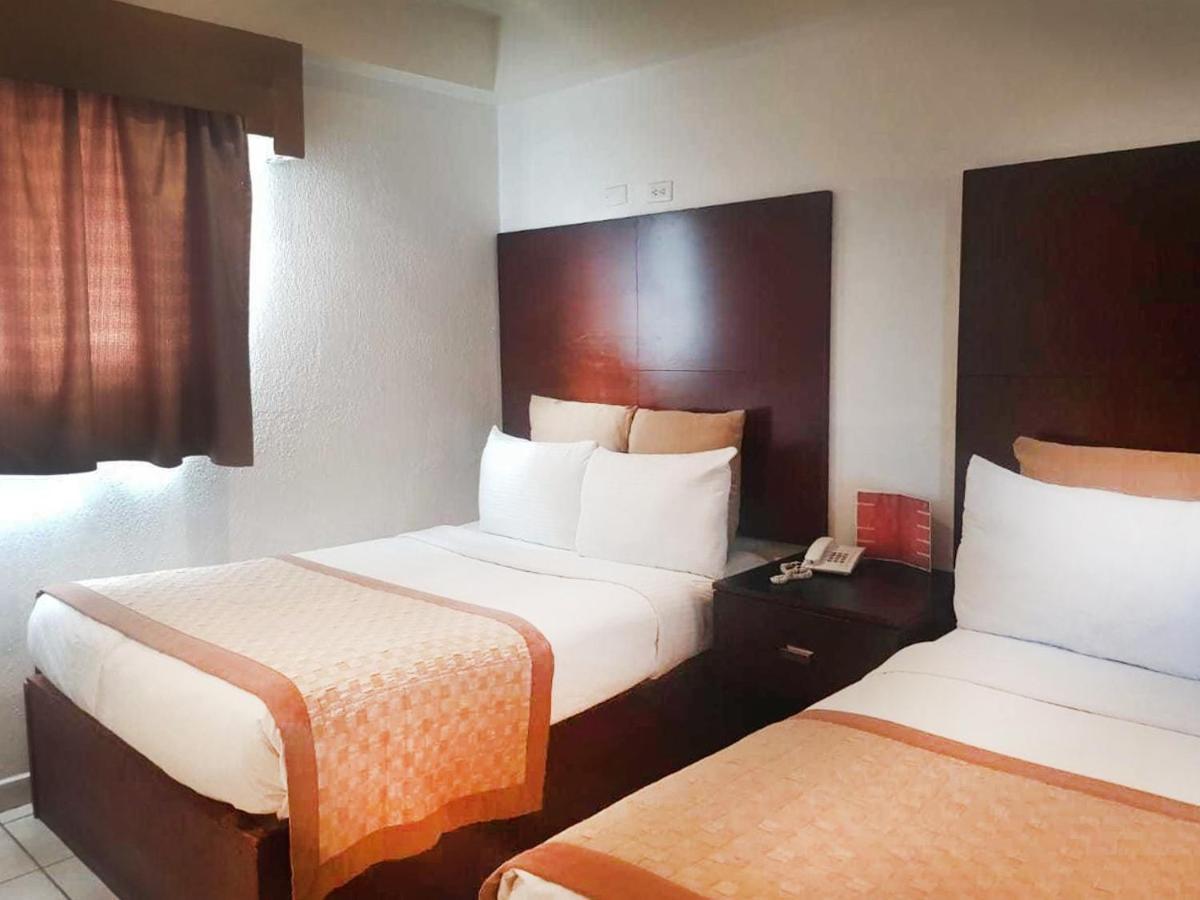 Hotel Don Quijote مكسيكالي المظهر الخارجي الصورة